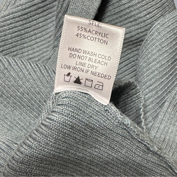 Altar’d State Gray/Blue Long Sleeve Crop Top - Picture 5 of 5